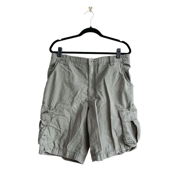 Tommy Bahama Mens Relaxed Fit Cargo Shorts Green Size 34 - Picture 1 of 8